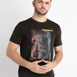 Status Quo Graphic Printed Cotton T-shirt-image-10