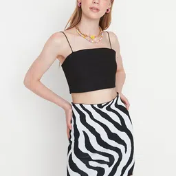 Trendyol Women Black & White Printed Pencil Mini Skirt-image-28