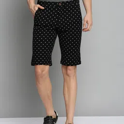 SHOWOFF Men Printed Cotton Chino Shorts-image-9