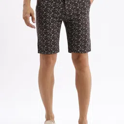SHOWOFF Men Geometric Printed Slim Fit Low-Rise Shorts-image-56