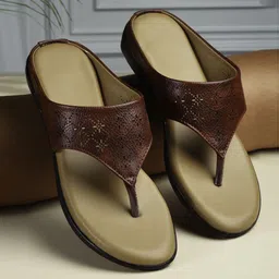 AROOM Women Textured T-Strap Flats-image-28