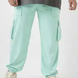 Bewakoof AIR Men Green Oversized Plus Size Cargo Joggers-image-4