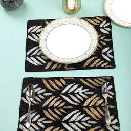 PURINA'S 2 Pcs Green & Black Textured Beads Table Placemats-3