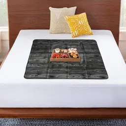 Kuber Industries Black & White 2 Pieces Printed Square Placemats-15