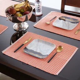 CDI 5-Pcs Red & White Checked Rectangular Table Placemats-1
