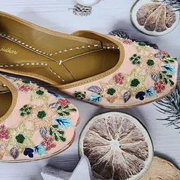 Fulkari  Embroidered Round Toe Leather Mojaris-39
