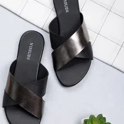 Vishudh Women Black & Silver-Toned Colourblocked Open Toe Flats-image-22