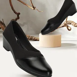 Denill Round Toe Comfort Heel Pumps-56