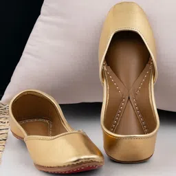 KORAKARI Women Leather Ethnic Mojaris Flats-26