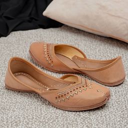 KORAKARI Women Ethnic Mojaris Flats with Ethnic - Embellished-image-40