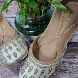 Fulkari Women Ethnic Mojaris Flats-image-54
