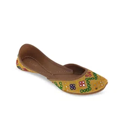 Fulkari Women Yellow Embellished Leather Ethnic Mojaris-picture-50