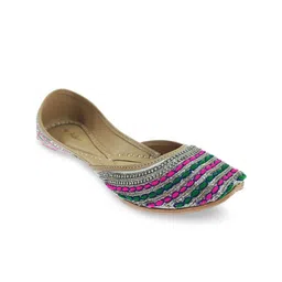 Fulkari Women Embellished Ethnic Mojaris Flats-image-98
