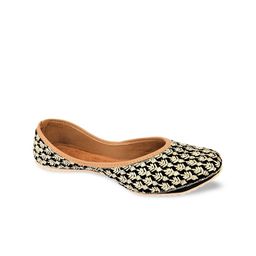 DESI COLOUR Women Black Printed Leather Ethnic Mojaris Flats-image-70