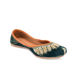 DESI COLOUR Women Green Ethnic Mojaris Flats-28
