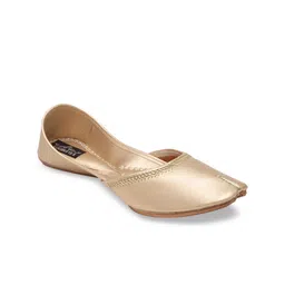 5 ELEMENTS Women Beige Ethnic Mojaris Flats-26