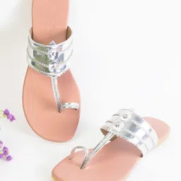 Sole House Women Silver-Toned & Pink One Toe Flats-image-9