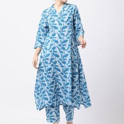 BLACK & BLAH BLAH Women Floral Printed Regular Pure Cotton Kurta with Trousers-picture-12