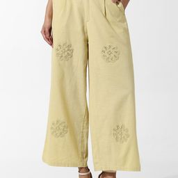 ONLY ONLCORNEA Women Flared High-Rise Pleated Parallel Trousers-image-8