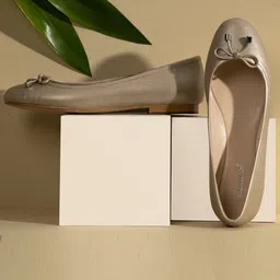 Saint G Women Nude-Coloured Leather Ballerinas Flats-image-25