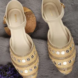 Anouk Women Embellished Ethnic Mojaris-image-92