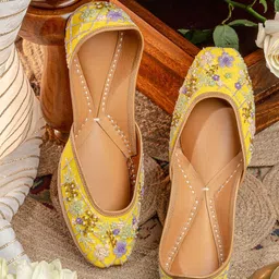 NR By Nidhi Rathi Embellished Square Toe Mojaris-image-71