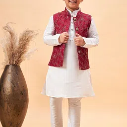 VASTRAMAY Boys Mandarin Collar Kurta With Pyjamas & Nehru Jacket-8
