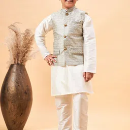 VASTRAMAY Boys Kurta & Pyjamas With Nehru Jacket-picture-32