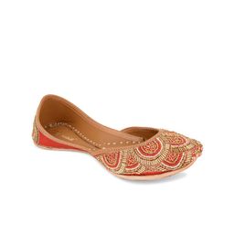 DESI COLOUR Women Red Embellished Leather Ethnic Flats-image-19