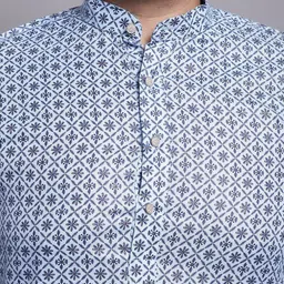 SOJANYA PLUS Plus Size Ethnic Motifs Printed Kurta With Pyjamas & Nehru Jacket image 3