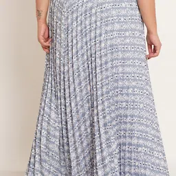 U&F Beyond Plus Size Geometric Printed Maxi Flared Skirts image 2