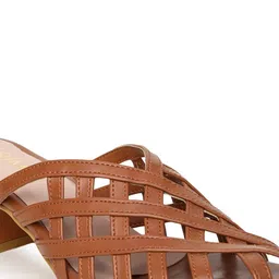 VALIOSAA Block Heels with Laser Cuts image 3