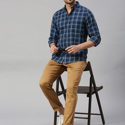 Mast & Harbour Navy Blue Classic Grid Tattersall Checked Pure Cotton Slim Fit Casual Shirt-image-75