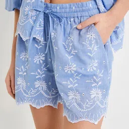 Koton Women Embroidered Regular Fit Mid-Rise Cotton Shorts image 3