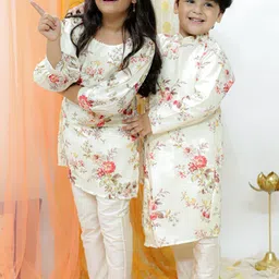 VASTRAMAY Boys Mandrain Collar Floral Printed Regular Kurta With Pyjamas-56
