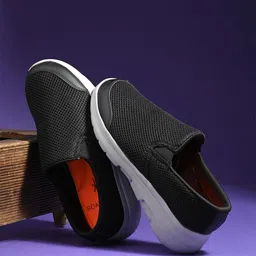 The Roadster Lifestyle Co. Men Textured Running Sports Shoes-picture-17