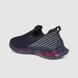 Action Men Textured Mesh Lightweight Walking Shoes image 4