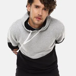 Campus Sutra Men Black Colourblocked Sweatshirt-image-94