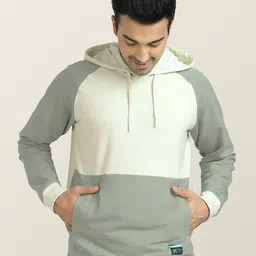 XYXX Colourblocked Hooded Antimicrobial Pullover Sweatshirt-image-35