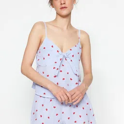 Trendyol Conversational Printed Shoulder Straps Top & Shorts-10