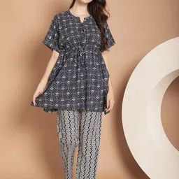 Kanvin Geometric Printed Pure Cotton Night suit-picture-1