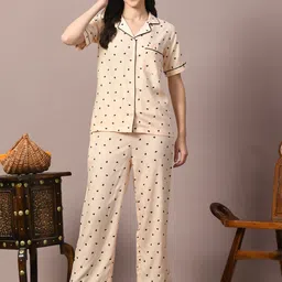 TREND ME Conversational Printed Lapel Collar Night suit-image-62