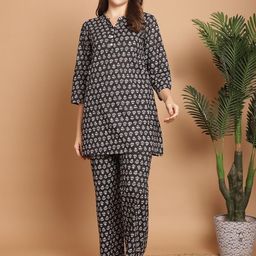 Indreams Printed Pure Cotton Kurti & Pyjamas-image-8