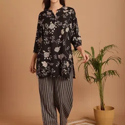 Indreams Floral Printed Band Collar Pure Cotton Night Suit-image-38