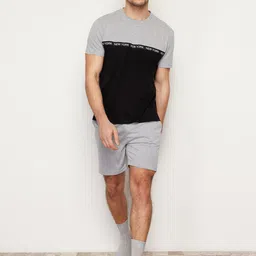 Trendyol Colourblocked Pure Cotton T-shirt With Shorts-image-65