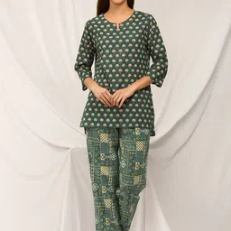 Bannos Swagger Ethnic Motifs Printed Pure Cotton Night Suit-image-36