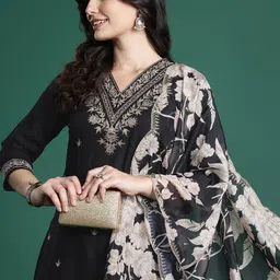 Indo Era Ethnic Motifs Embroidered Thread Work Kurta with Salwar & With Dupatta-picture-57