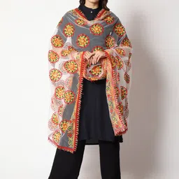 WEAVERS VILLA Floral Embroidered Dupatta with Thread Work-picture-14