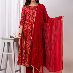 Kesarya Women Red & Beige Paisley Printed Sequinned Kurta with Trouser & Dupatta Set-picture-4