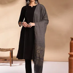 Anouk Contrast Cuff Kurta with Trousers & Dupatta-picture-50